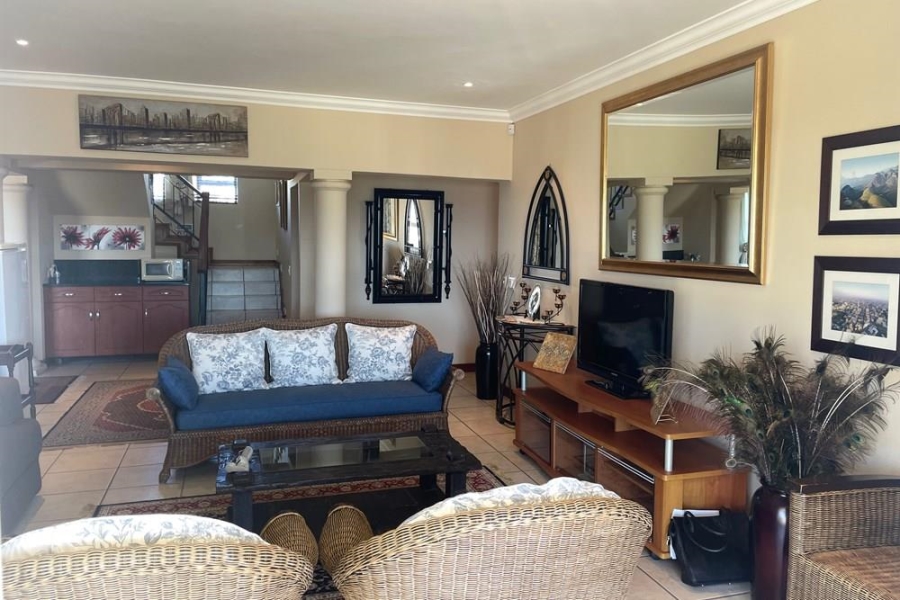 4 Bedroom Property for Sale in Waterberry Ridge Western Cape